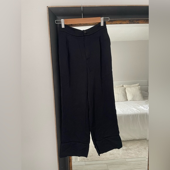 Massimo Dutti Black Wide-Leg Ankel Cropped Pants - Picture 2 of 5